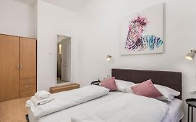 Apartment Doris